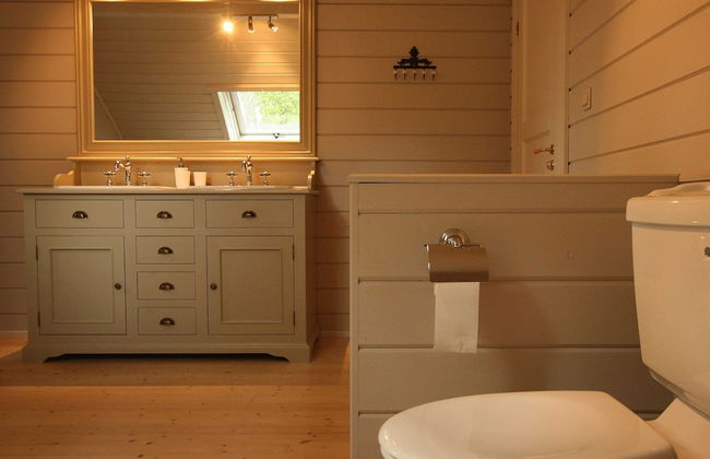 Countryside Chalet in Bomal sur Ourthe With Sauna, Balcony - Photo 15