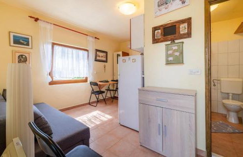 Gorgeous Home In Benkovac - Photo 22