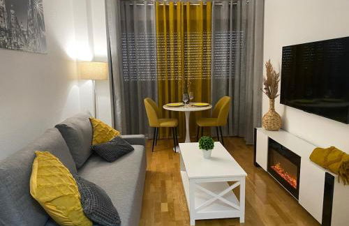 Aeropuerto IFEMA 1 - Photo 11