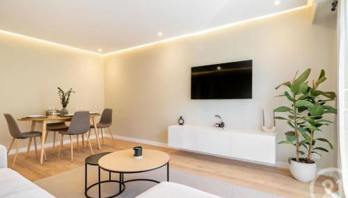 Modern Appartment, Central, 10 Min Walk to Beach - Photo 2