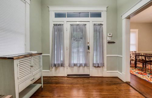 Spacious Historical 2 Bed House - Foto 7