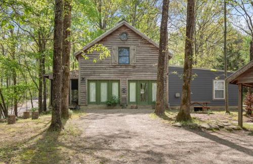 Wonderland Cabin - Enchanting Lakeside Sanctuary - Foto 2