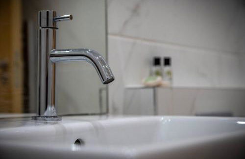 Central 3 Bed Flat 8 Min Walk To City Centre - Pass the Keys - Foto 14