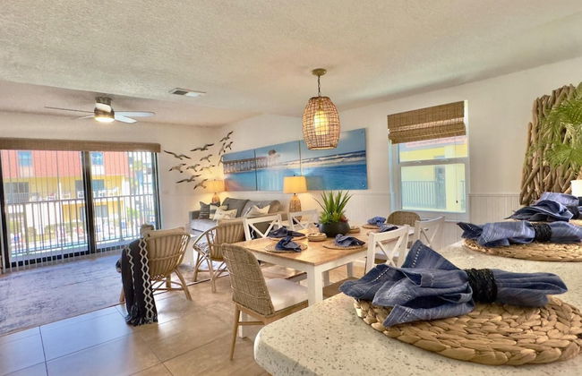 Pier Pressure Beachfront w Pool - Foto 21