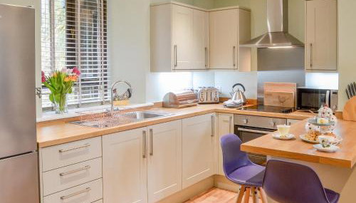 Addycombe Cottage - Photo 2