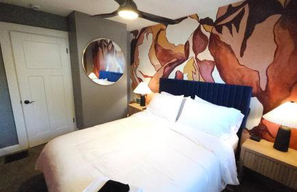 The Funky Fun Haus - Pickleball, Hot Tub, Arcade - Photo 57