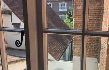 Lovely Two Bedroom Town House - Minimum 2 Night Stay - Foto 15