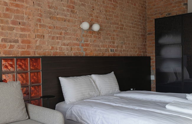 Resume Apartments - Photo 21