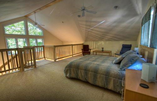 Beautiful Cabin with Hot Tub Surrounded by Trees in Confluence, Pennsylvania - Foto 4