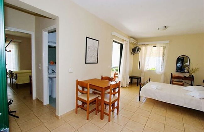 Sagini Hotel - Photo 14