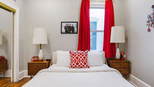 Massive 6BR & 4BA Private Duplex Townhouse Central - Foto 2