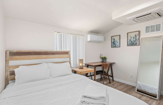 Charming Escape With Stylish Decor Outdoor Space - Foto 35