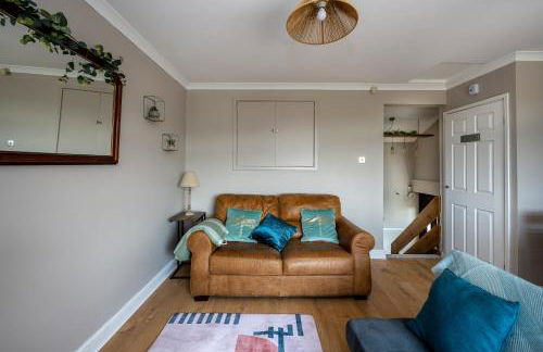 Parking - Garden - Views - M4 Work Stay - Photo 14