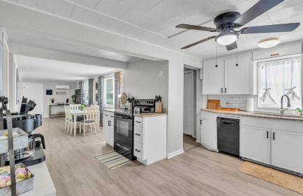 Home Near Sports Park, King-Queen Beds - Foto 8