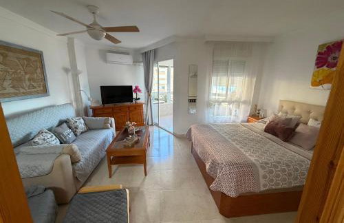 Estudio MAR EN CALMA, Primera Línea de Playa con Vistas al Mar - Foto 4