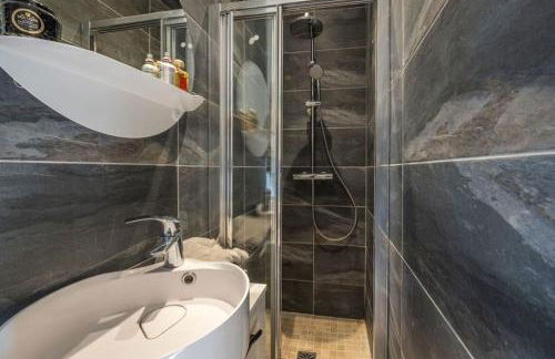 Triplex chaleureux Huez Village à 20m des remontées - Photo 14