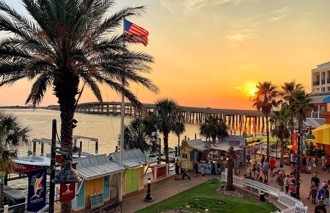 Picture Perfect 2 Bedroom Condo by RedAwning - Foto 34