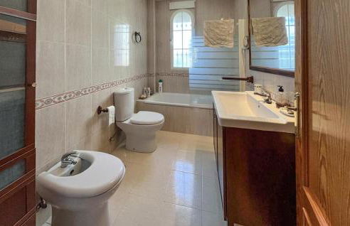 Stunning Home In Otura - Photo 27