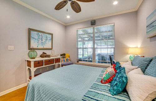 Pet-Friendly Lakefront Getaway with Hot Tub! - Foto 11