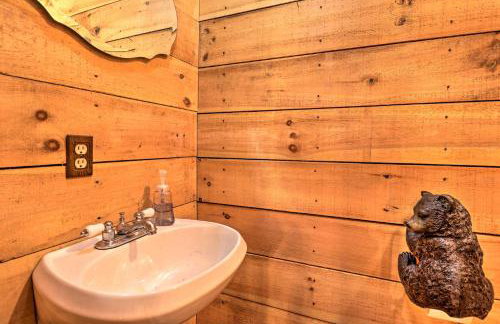 Family Retreat Cabin with Summit, Lake Views, Deck! - Foto 27