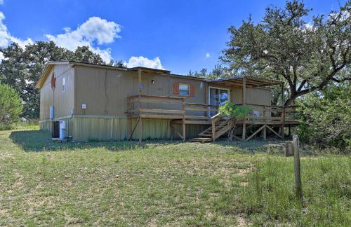 Spacious Utopia Family Home w/ Hill Country Views - Foto 24