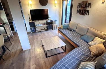 Maison cosy, garage, jardin, terrasse vue montagne - Foto 2