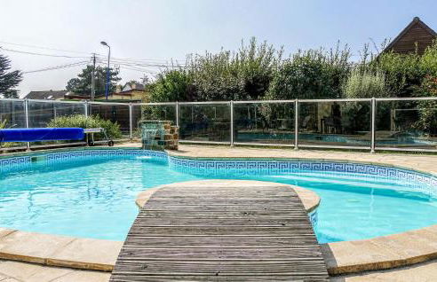 Gorgeous Home In Saint-Germain-Sur-Ay - Foto 9