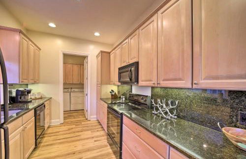 Beautiful Whittier Condo with Deck and Mtn Views! - Foto 2