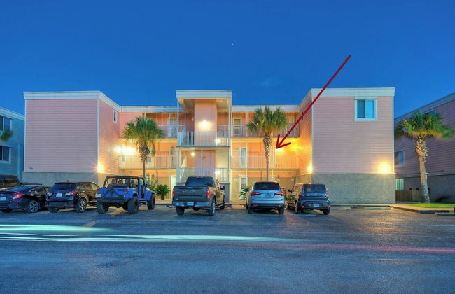 Oceanfront Condo w/ Private Balcony Pool + Tennis Bubbly Blew by Avantstay - Photo 122