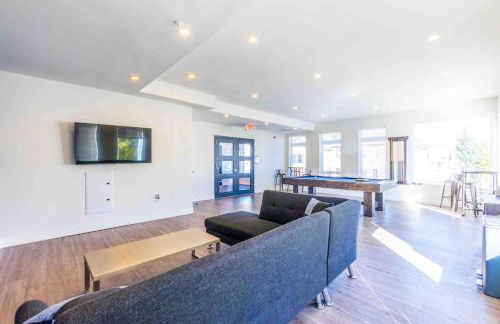 Blue Breakaway with Free Parking and Sleeps 9, Book 7 days, Get 20 Percent OFF - Foto 35