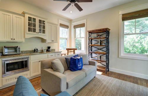 Cute Little Cottage! Perfect Getaway! 2 Pools! Sleeps 4! - Foto 35