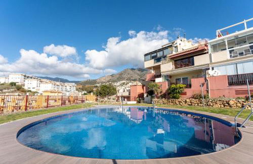 Beachside Retreat with Private Terrace - Foto 11