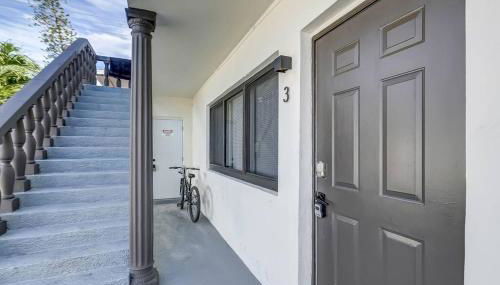 Chic Retreat: 2BR Apartment! - Foto 5