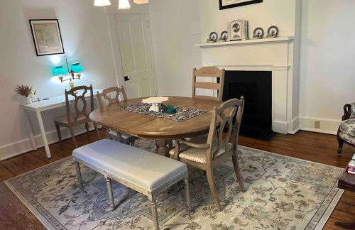 Madison Manor II by the River Hot Tub Downtown - Foto 11