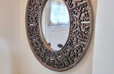 Nice big house with parking, king bed, yard - Foto 11