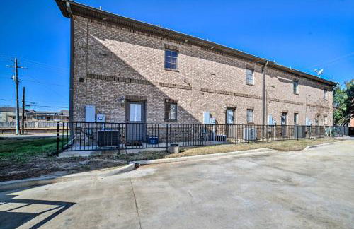 Modern Retreat about half Mi to Bryant-Denny Stadium - Photo 23