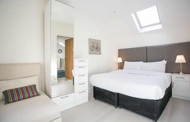 Ballsbridge Apartments - Photo 4