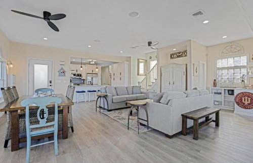 Queen Vic Beach House: 5 Mins to Vineyards & Farmstands - Foto 6