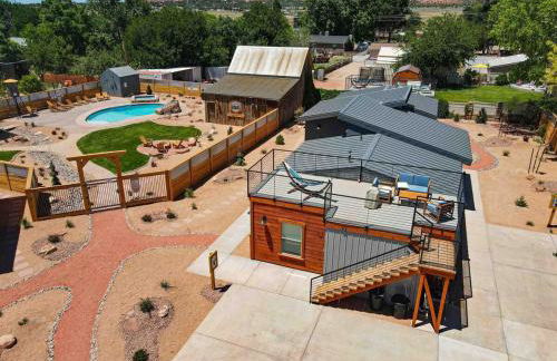 Timber & Tin G 2Bed 2Bath w Pool & Rooftop Deck - Foto 41