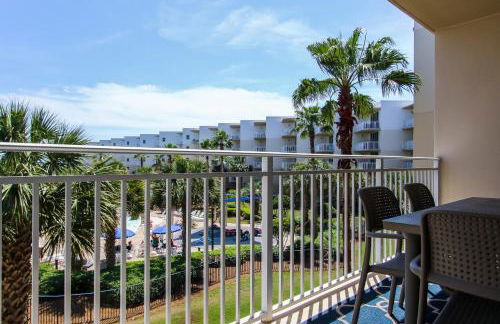 Gorgeous Overlooks The Courtyard in Classic Coastal Style Waterscape C400 - Foto 38