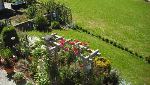 Ferienhaus und Ferienwohnungen Holzapfel Geiersthal - Foto 4, Garden