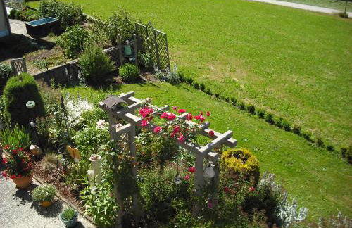 Ferienhaus und Ferienwohnungen Holzapfel Geiersthal - Foto 4