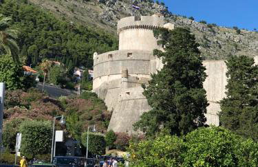 6 Tiha ulica - Foto 14