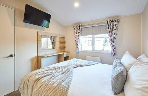 Host and Stay - 421 Wooler Park - Photo 2