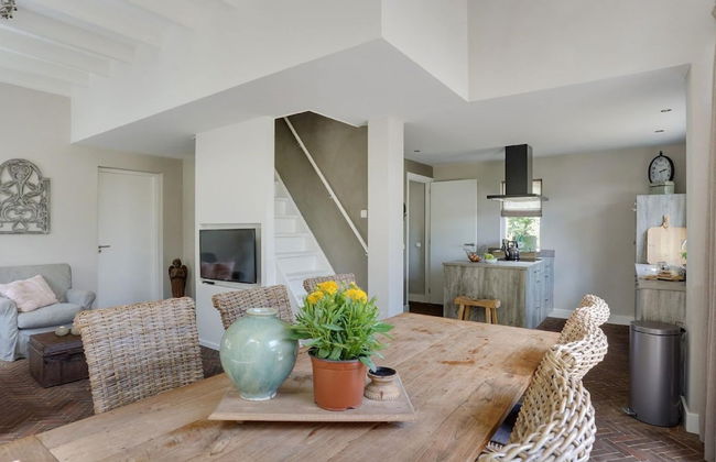 Holiday Home With a Terrace at Bedafse Bergen - Photo 5