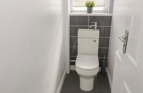 Bay View Bungalow Benllech, 5 Min Walk from Beach - Foto 3