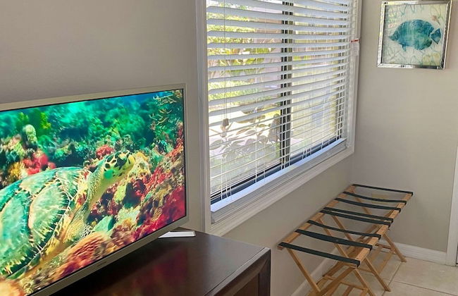 Fabulous one Bedroom in West Bay - Photo 26