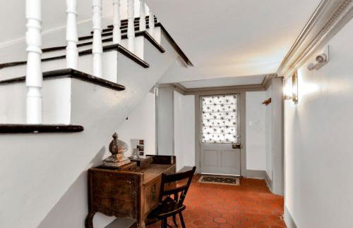 Wilkins Townhouse - 3 Bed, 3 Bath, Walk to Downtown - Foto 23