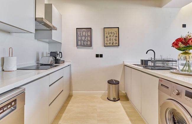 bnbmehomes-3B with Pvt Rooftop Bliss-A14 - Photo 16