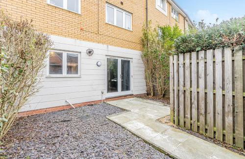 Spacious 5BR House 3 Bathrooms ideal for CONTRACTORS free PARKING - Photo 22